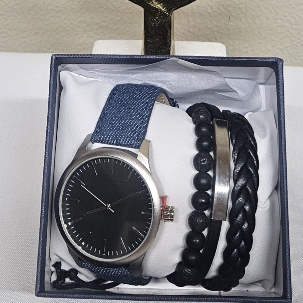 Stylish Black and Blue Watch with Bracelet Set